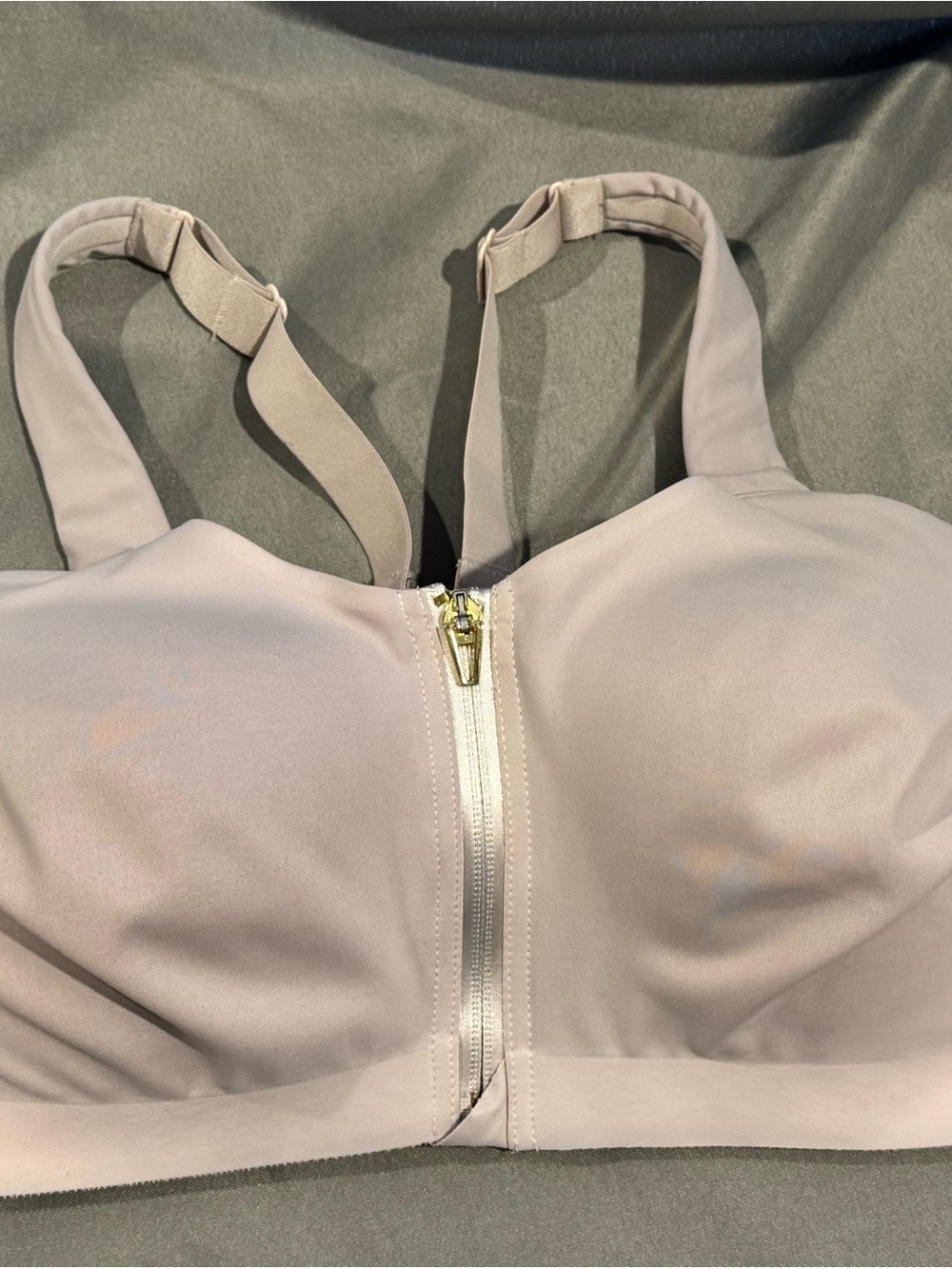 Victoria's Secret Knockout Front-Zip Padded Sports Bra